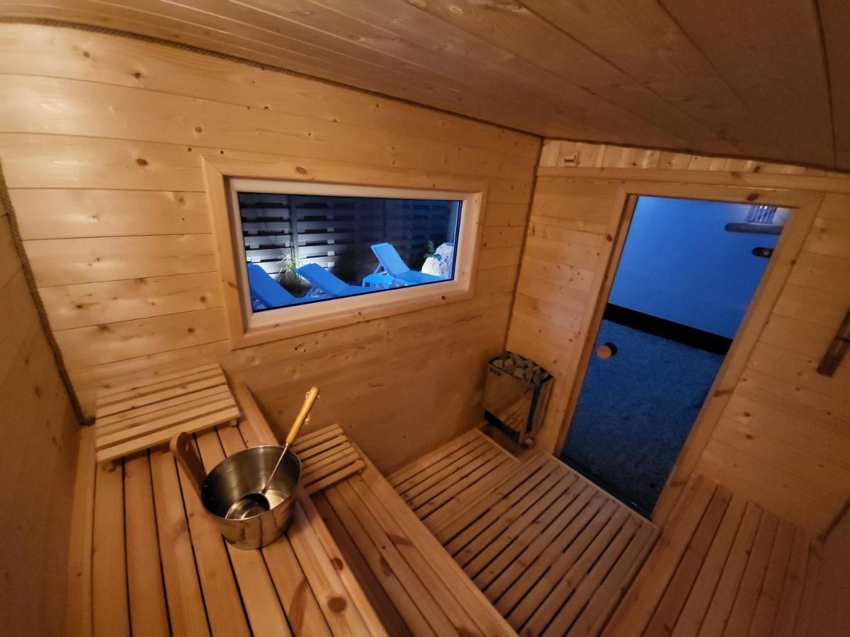 Robson Beach I Sauna, Jacuzzi Miedzywodzie Luaran gambar