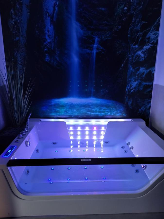 Robson Beach I Sauna, Jacuzzi Miedzywodzie Luaran gambar
